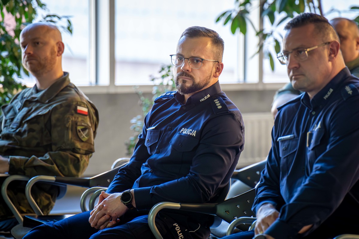 Nowe wyzwania dla służb: spotkanie o ustawie o ochronie ludności! 6