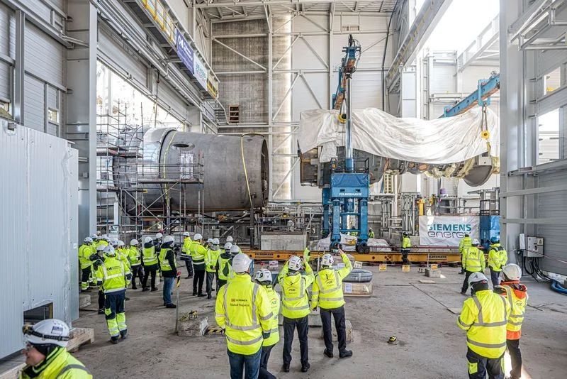 Turbina gazowa zamontowana. Kluczowy etap inwestycji w Rybniku!