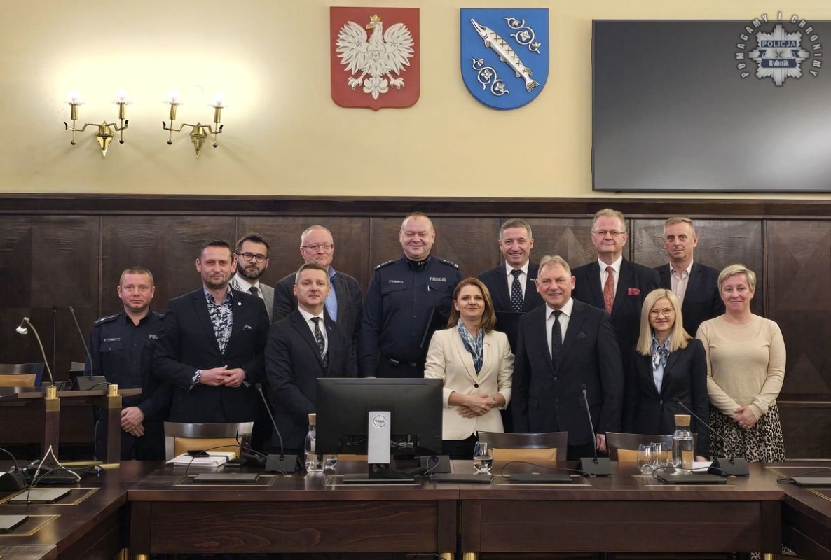 Sztandar dla rybnickiej policji. Wyraz wdzięczności za służbę!