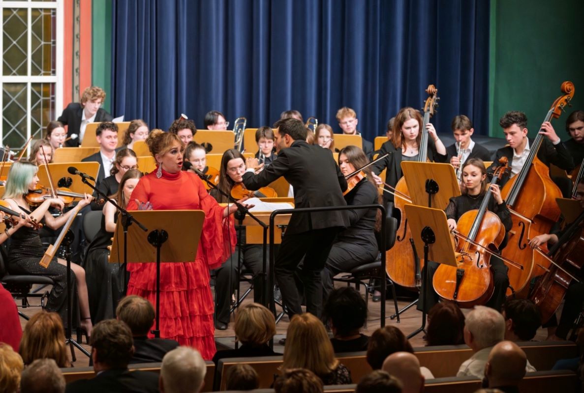 80-lecie Szkoły Muzycznej w Bytomiu: wspaniały jubileusz pełen emocji i muzyki! 5