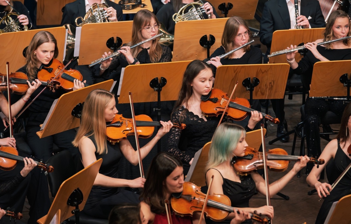 80-lecie Szkoły Muzycznej w Bytomiu: wspaniały jubileusz pełen emocji i muzyki! 9