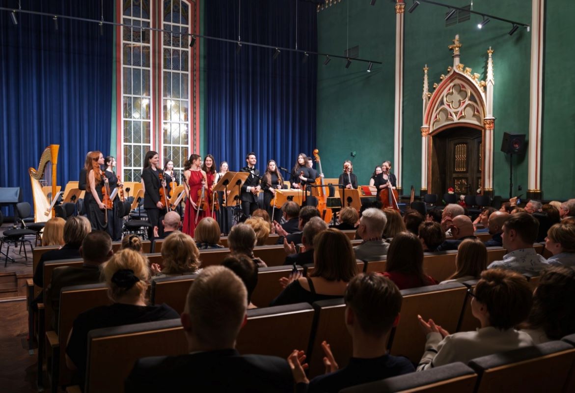 80-lecie Szkoły Muzycznej w Bytomiu: wspaniały jubileusz pełen emocji i muzyki! 13