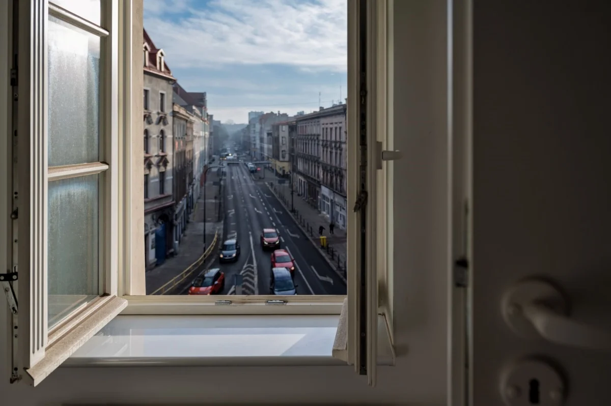 Bytom zyskał nowoczesne mieszkania – kamienica „pod neonem” po remoncie