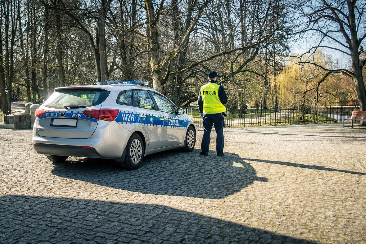 Próba uniknięcia kontroli się nie udała. 41-latek zatrzymany za złamanie zakazu