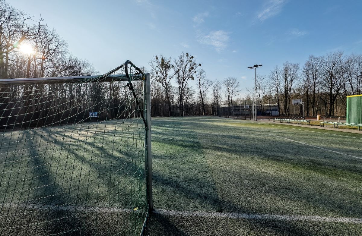 Nowa nawierzchnia, lepsze oświetlenie – orlik wkrótce jak nowy!