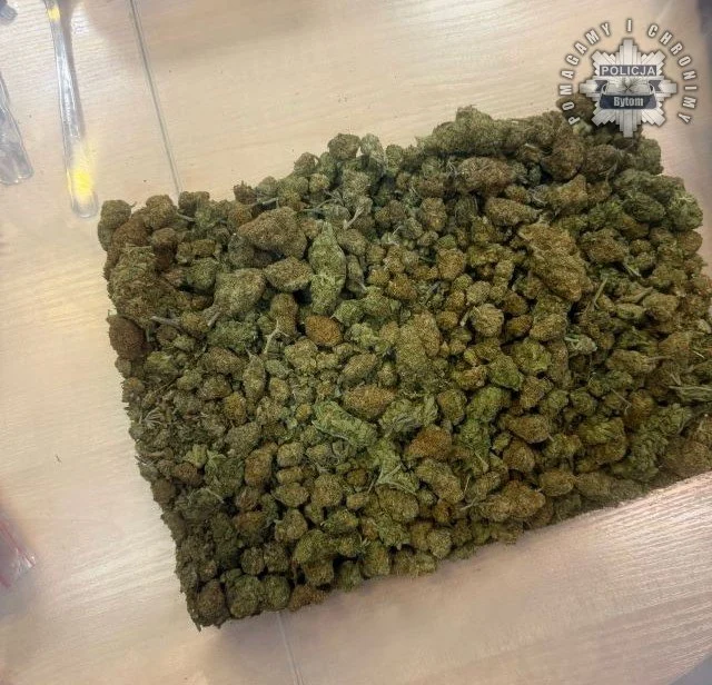 Dziwne zachowanie go zdradziło. Mieszkaniec Bytomia zatrzymany za narkotyki