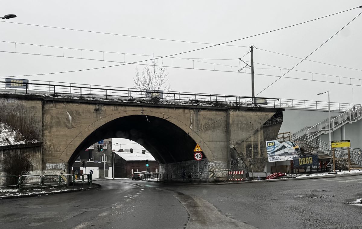 Ważne zmiany w ruchu drogowym! Przebudowa wiaduktu w Radzionkowie