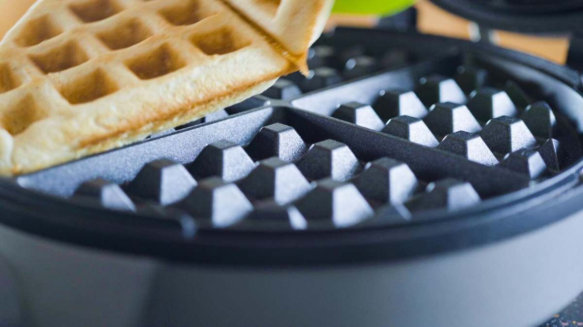 Jak wybrać najlepszą gofrownicę gastronomiczną dla swojej restauracji?