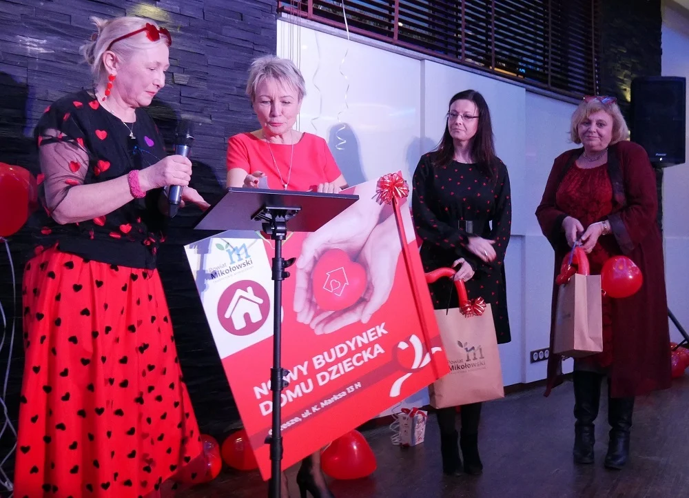 Karnawałowy Bal Serc – wyjątkowa noc dla dzieci z rodzinnych domów dziecka