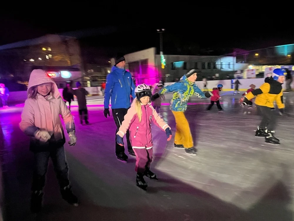 Dyskoteka na lodzie zakończyła sezon! Mikołów świętował początek ferii [FOTO]