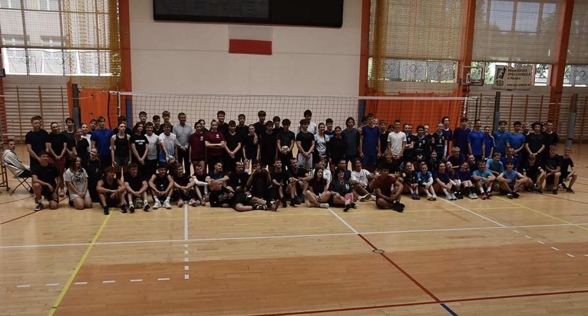 Sportowy weekend w Mikołowie – siatkówka i piłka nożna na najwyższym poziomie!