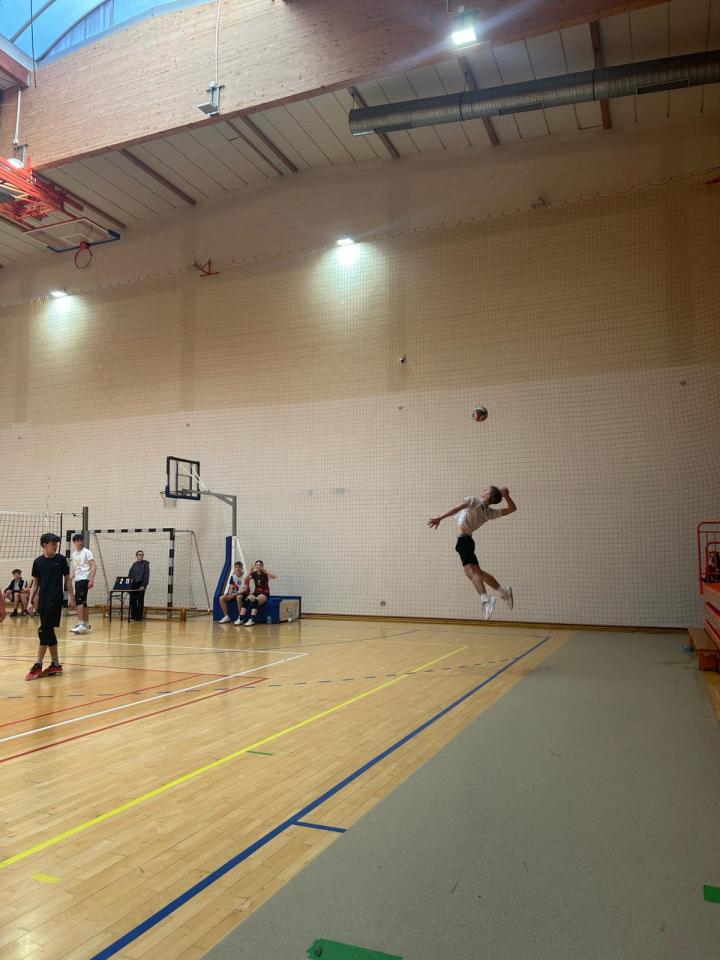 Młodzieżowy Turniej Siatkarski 6