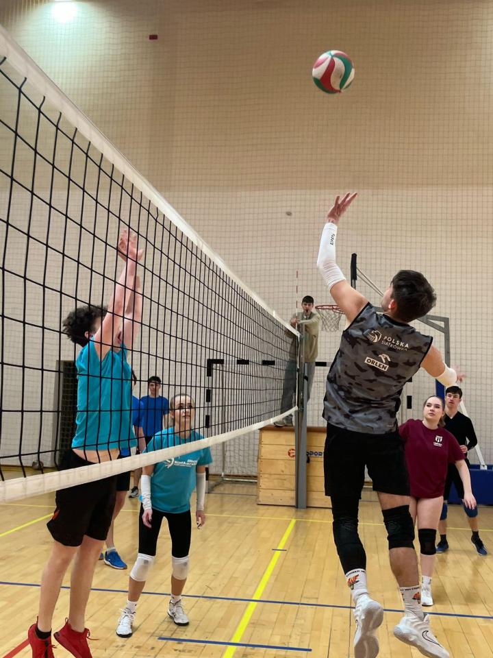 Młodzieżowy Turniej Siatkarski 26