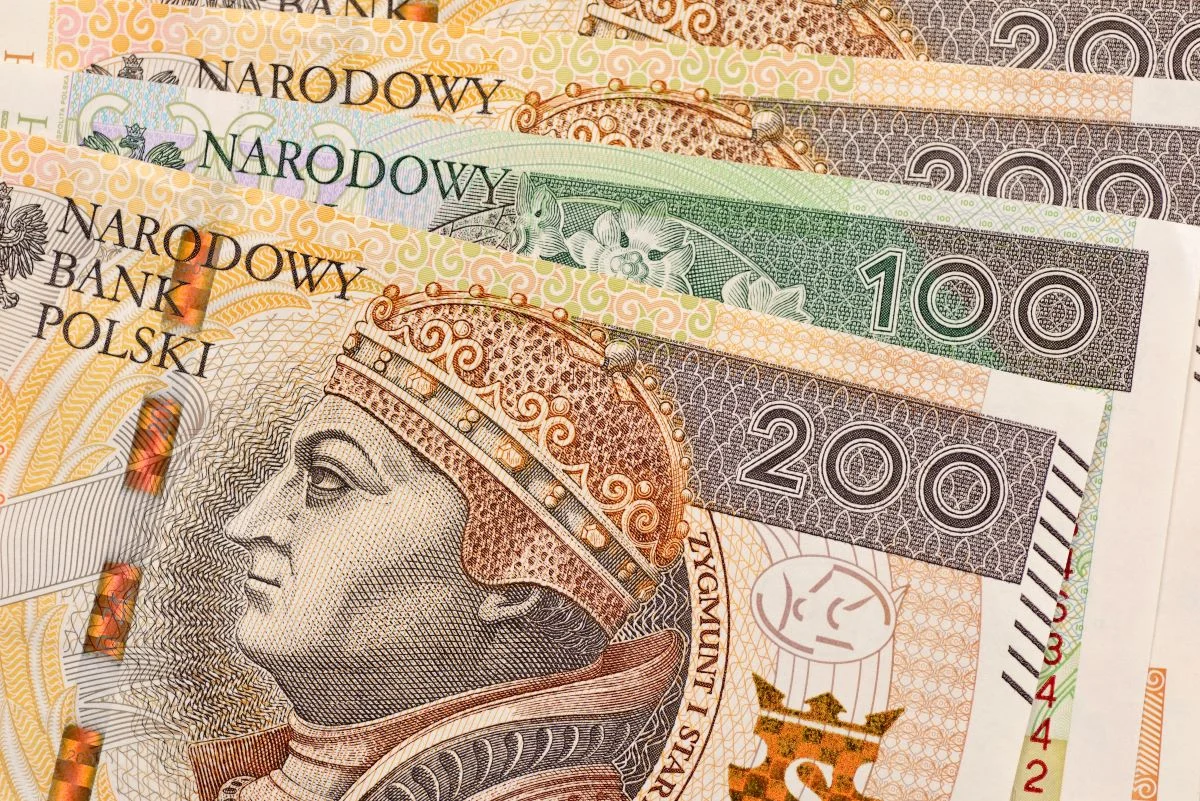 37-latek zatrzymany za oszustwa metodą na BLIK w Katowicach – grozi mu do 8 lat więzienia