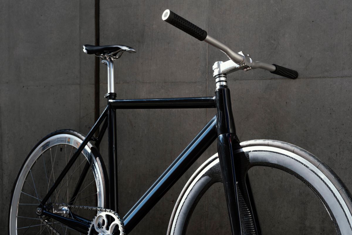 Rowerowa pasja w Bibliotece – Bartosz Kowalski o podróżach po Polsce i Europie