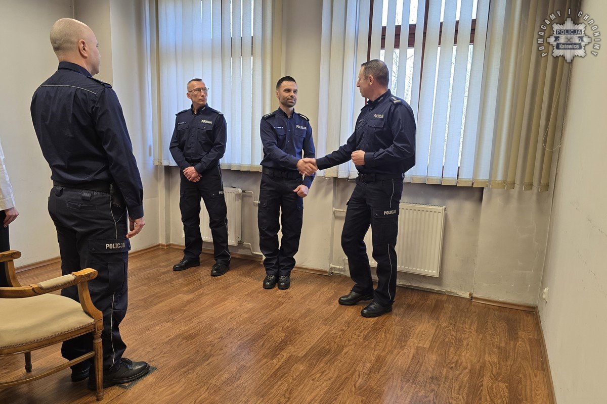 Zmiany kadrowe w katowickiej policji – nowi komendanci i zastępcy