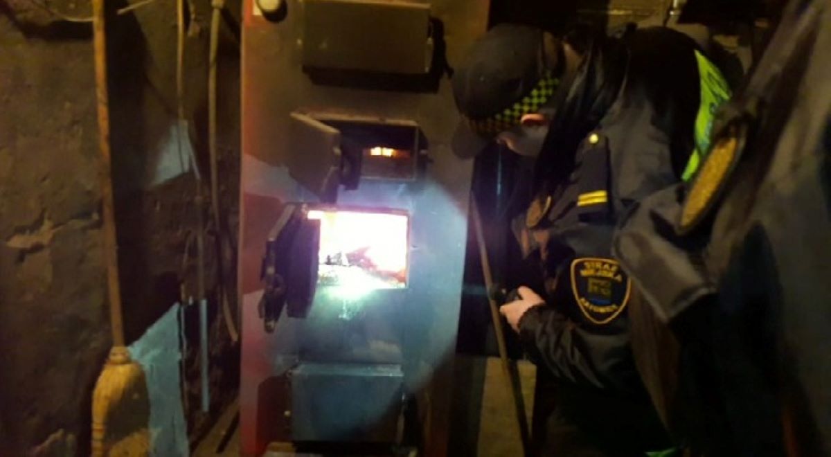 Katowice walczą ze smogiem – czy 500 zł mandatu odstraszy trucicieli?