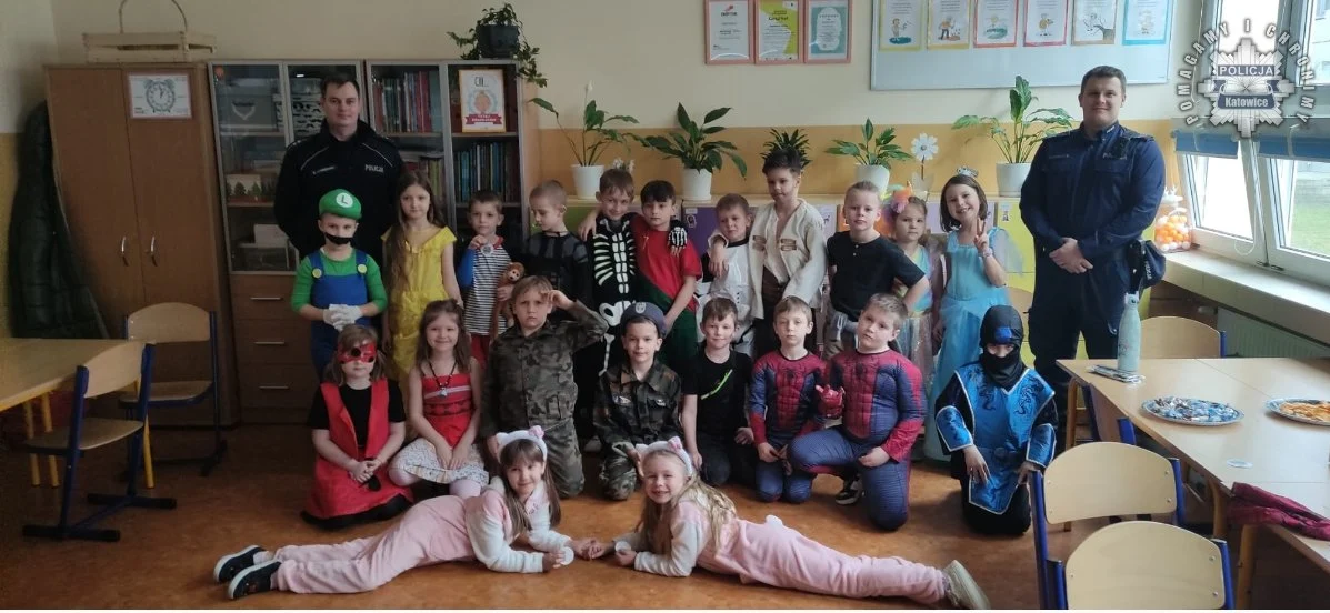 Bezpieczne ferie – katowiccy dzielnicowi edukowali najmłodszych