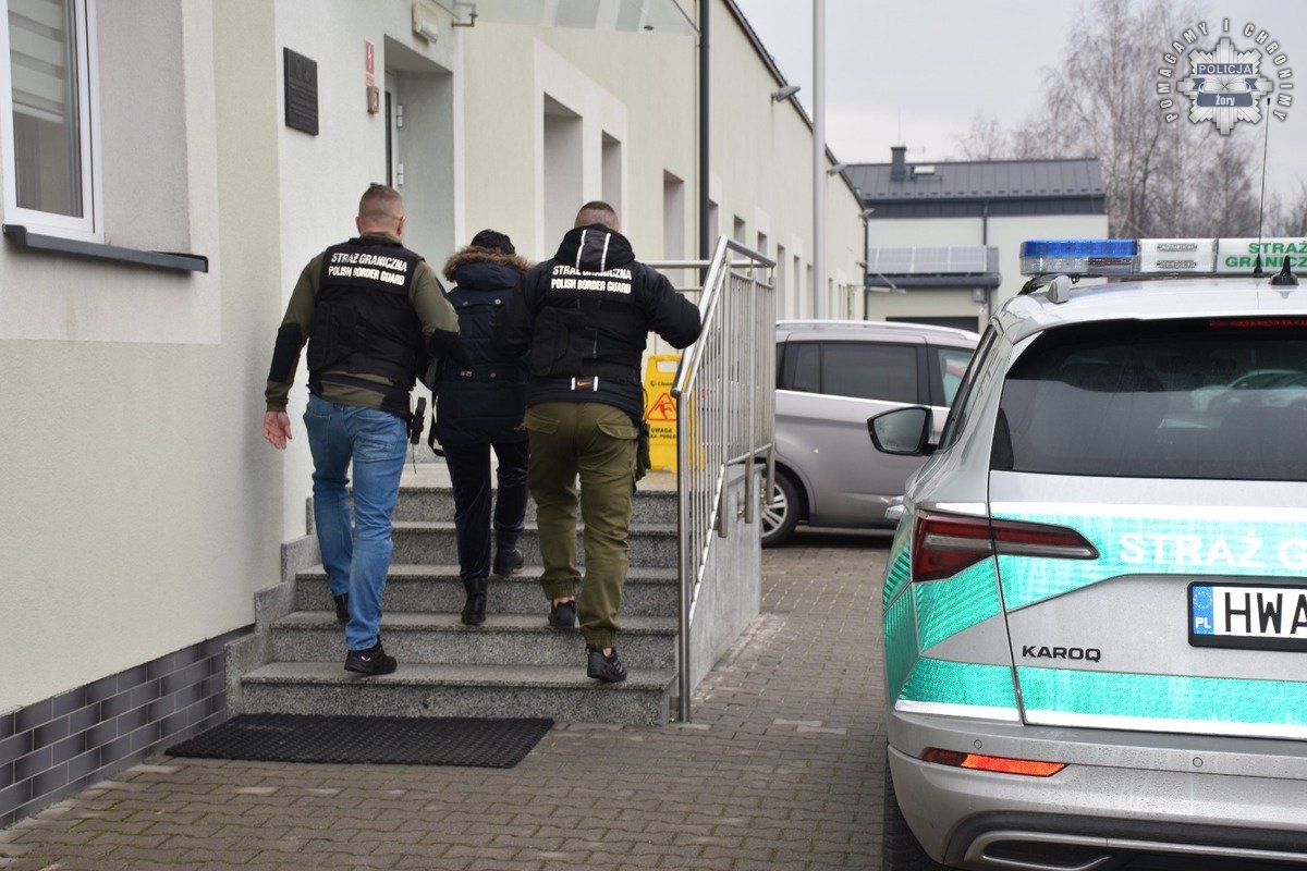 Zatrzymania w Żorach! Policja namierzyła osoby poszukiwane listami gończymi