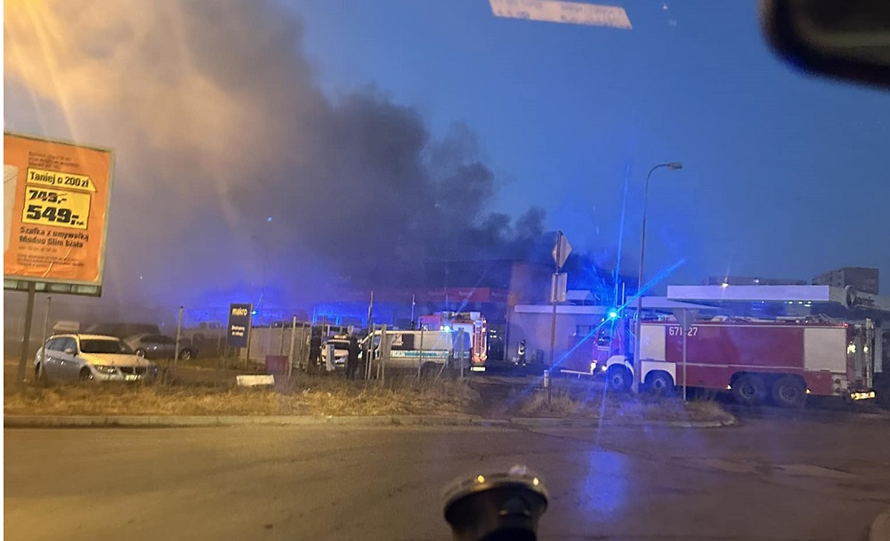 Pożar na myjni w Zabrzu! Szybka interwencja strażaków zapobiegła tragedii