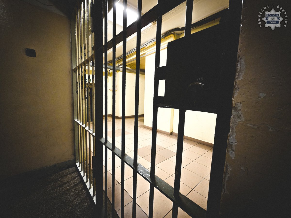 40-latek zatrzymany z narkotykami i zakazem prowadzenia pojazdów