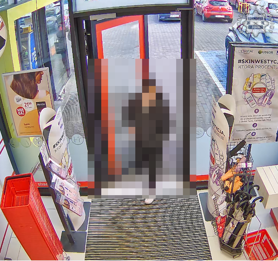 [AKTUALIZACJA] Sprawca kradzieży drogeryjnych w Zabrzu zgłosił się na policję