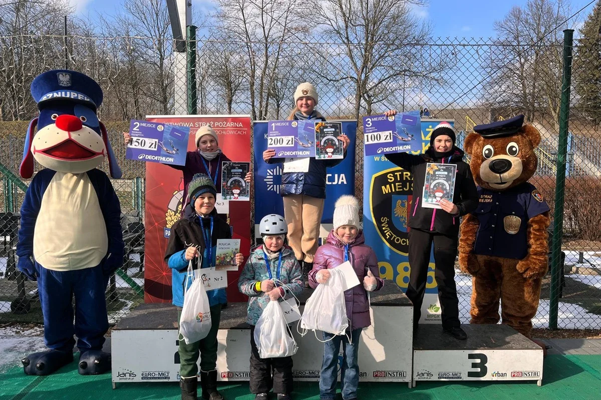 „Pingwinkowe Zawody 2025” – zimowa rywalizacja na lodowisku OSiR „Skałka” za nami