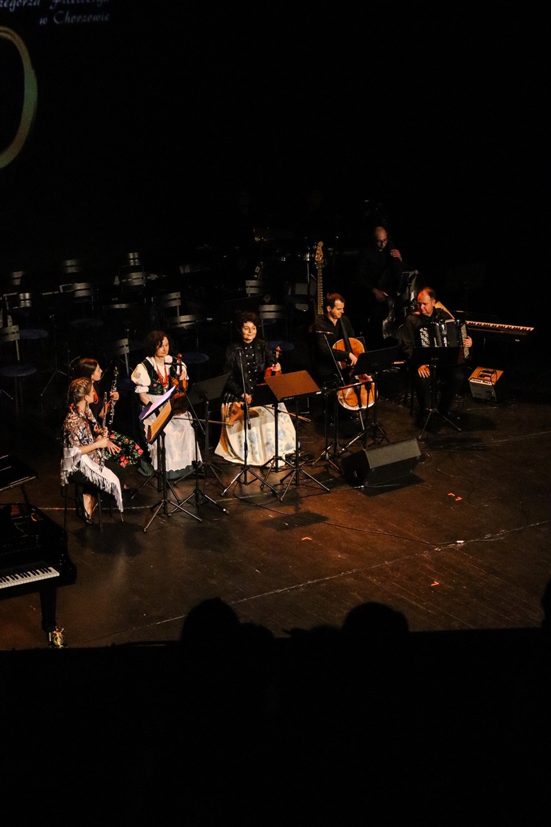 "Od folkloru do folku" 49