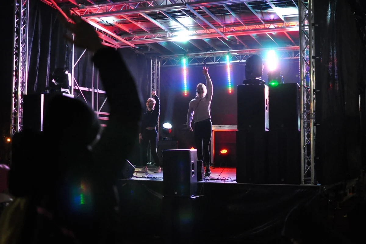 Zimowa Dyskoteka z DJ Akunem 83