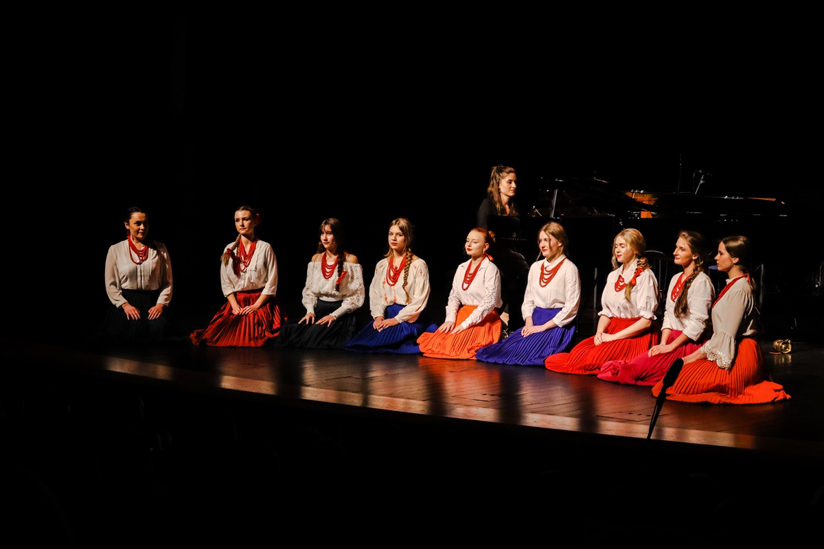 Muzyczna podróż od folkloru do folku – wyjątkowy koncert w Chorzowie