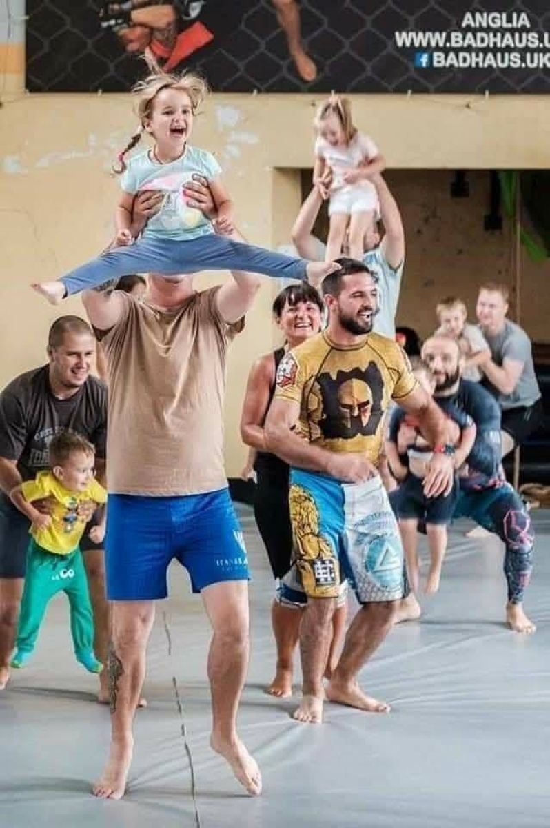 Rodzinne treningi brazylijskiego jiu-jitsu w Chorzowie – dołącz za darmo!
