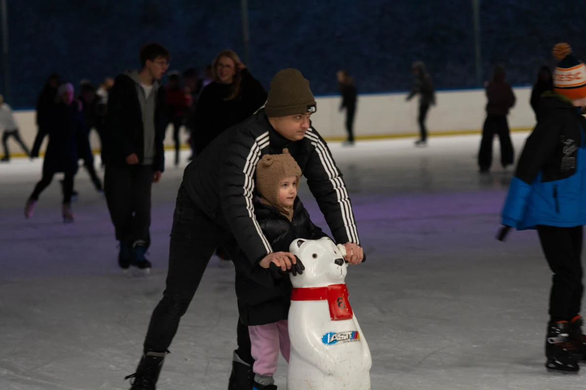 Disco Lodowisko 2025 za nami! Gorące rytmy na lodzie w Rudzie Śląskiej