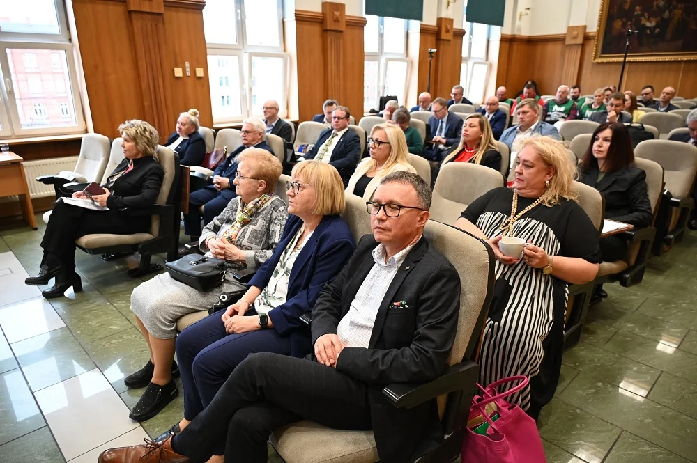 Nowe nazwy rond w Rudzie Śląskiej - hołd dla Bukala i Pielera