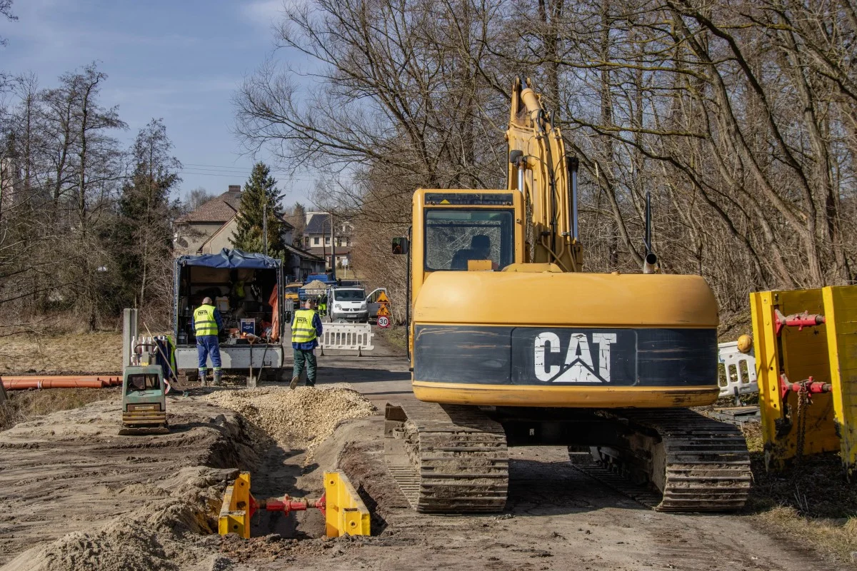 Budowa kanalizacji na ul. Chełmońskiego. Nowe inwestycje w Wodzisławiu!