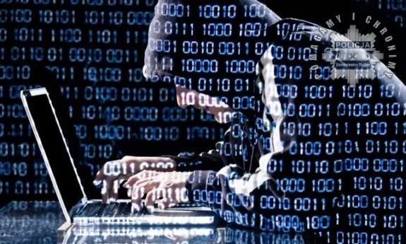 Kliknęła w reklamę i straciła oszczędności. Uwaga na oszustów!