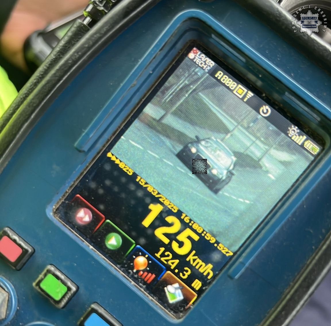 Pędził 125 km/h w terenie zabudowanym – stracił prawo jazdy na trzy miesiące