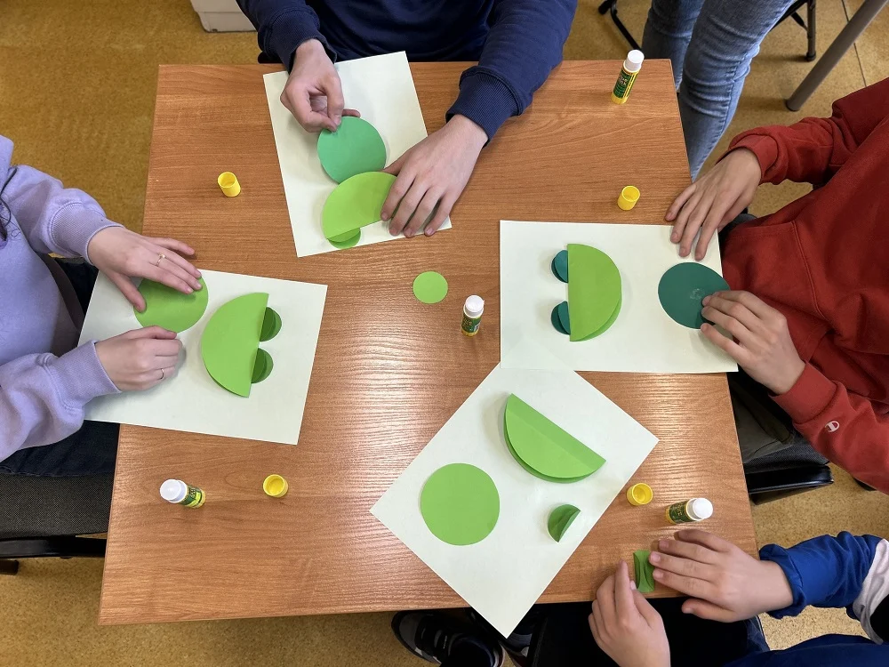 Wiosenne zabawy w bibliotece – dzieci z Mysłowic poznają świat przyrody