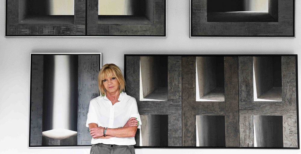 Wystawa „Opowieści pejzażu” – dialog z pejzażem i światłem w sztuce Ewy Zawadzkiej