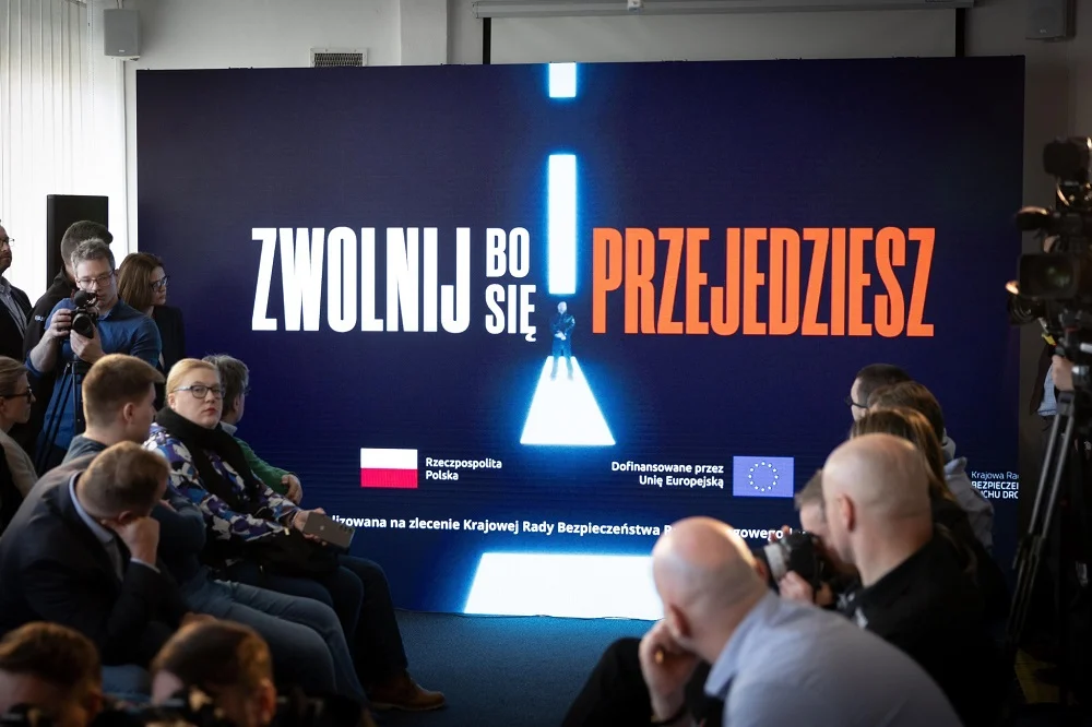 „Zwolnij, bo się przejedziesz” – zmiany w przepisach drogowych i kampania społeczna