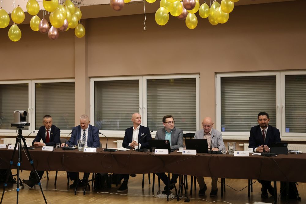 XIV sesja Rady Miasta Piekary Śląskie – ważne uchwały i nagrody w dziedzinie kultury