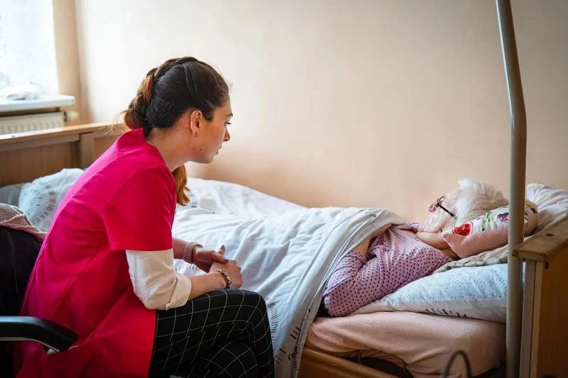 AI w Miejskim Domu Pomocy Społecznej w Rybniku – nowoczesne wsparcie dla seniorów