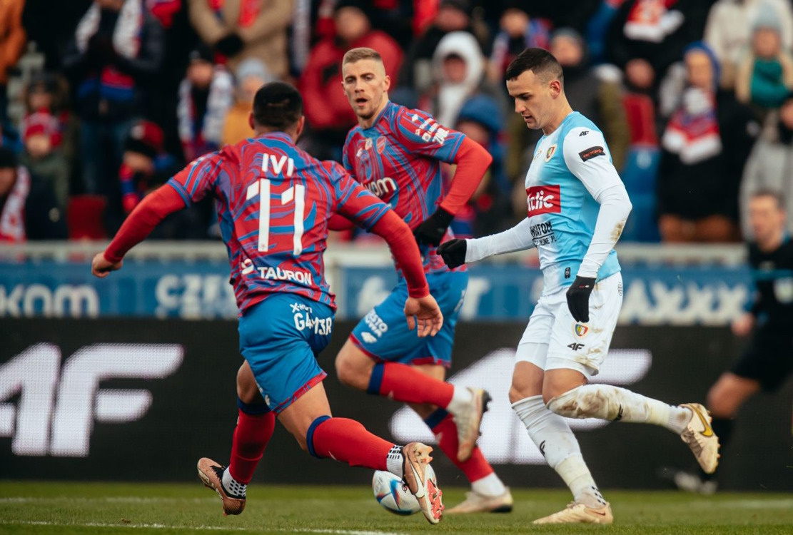 Świętuj Dzień Kobiet na meczu Piasta Gliwice z Rakowem Częstochowa