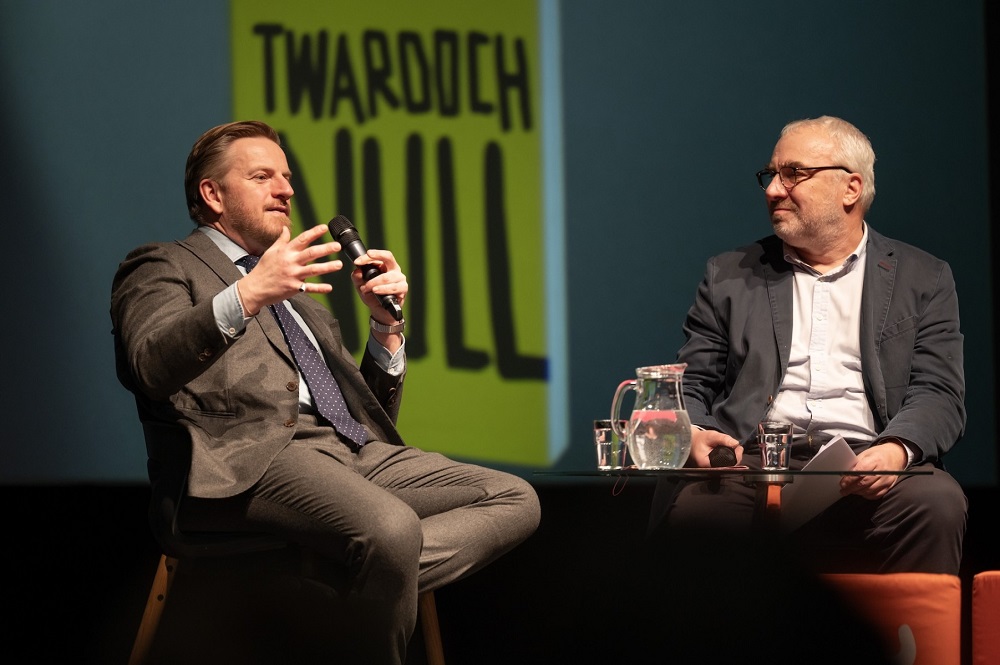 Bytom gościł Szczepana Twardocha – autor "Null" zainspirował fanów literatury