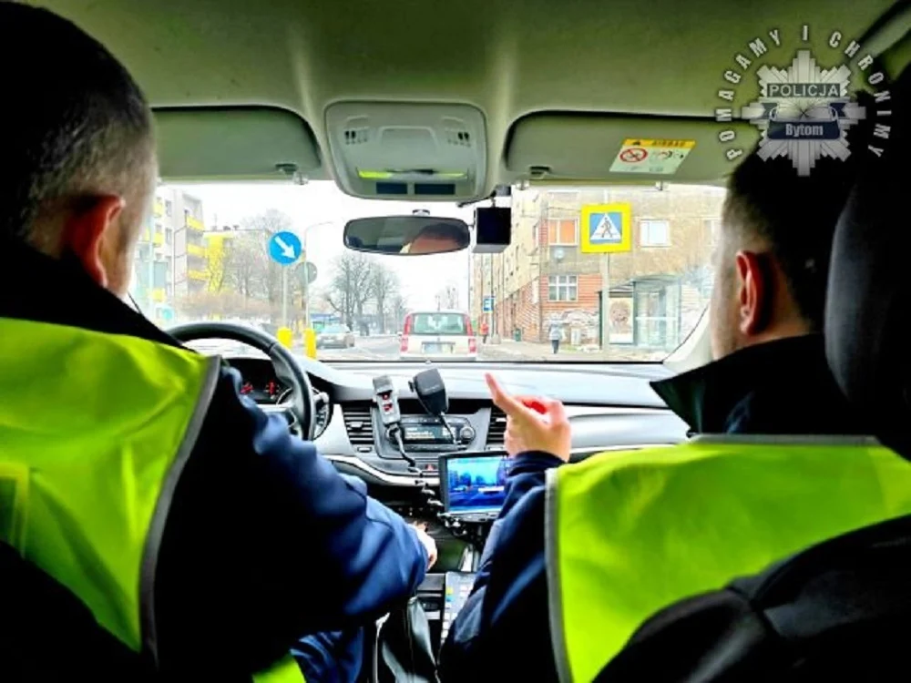 Policja w Bytomiu ujawnia 61 wykroczeń podczas akcji „Bezpieczny Pieszy”