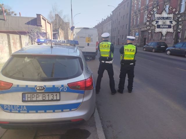 Policja w Bytomiu ujawnia 61 wykroczeń podczas akcji „Bezpieczny Pieszy”