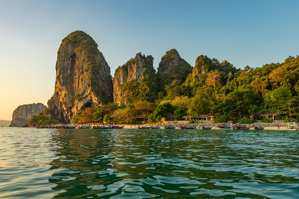 Egzotyczne wakacje to nie tylko plaże. Ten kraj to raj dla turystów