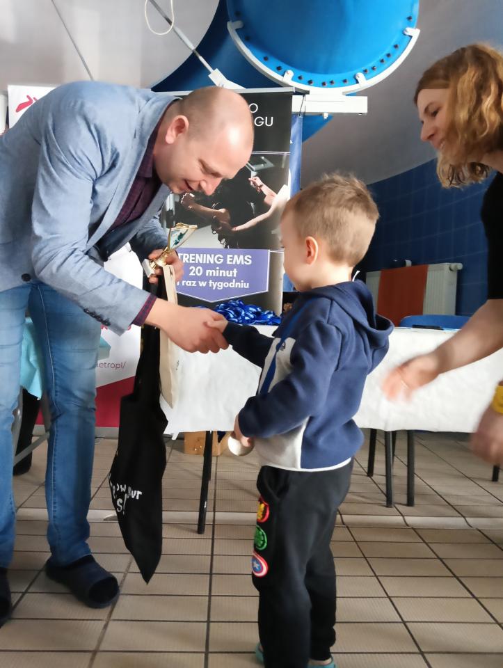 901 km w 24 godziny! XIII Mikołowski Maraton Pływacki zakończony rekordowym wynikiem. Sprawdź klasyfikację i poznaj najlepszych zawodników / fot. MOSiR Mikołów 23