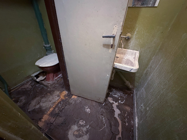 Sprzątanie po zalaniu w Mikołowie | Kastelnik – Szybka dezynfekcja 24/7