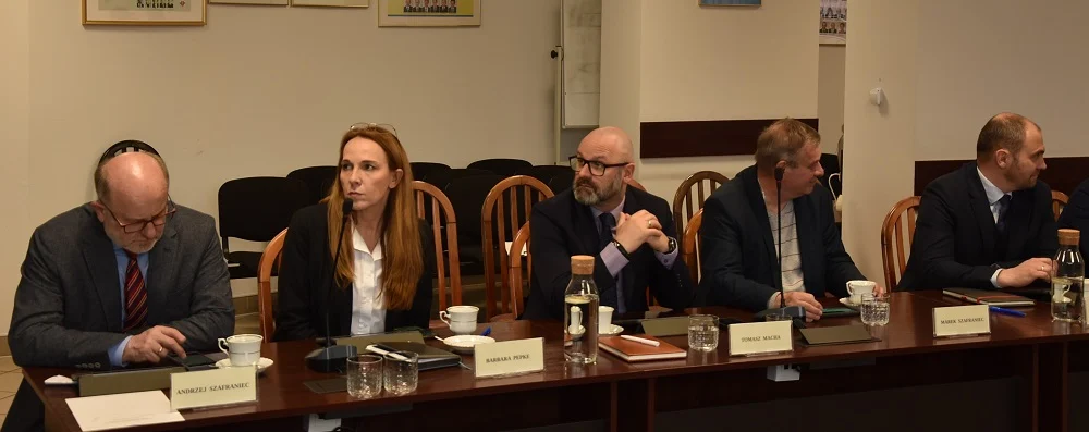 Radni Rady Powiatu Mikołowskiego omówili stan dróg i plany inwestycji drogowych