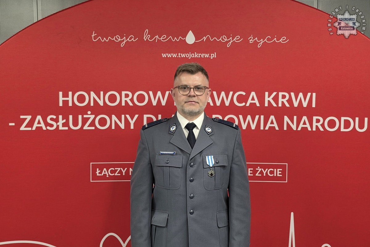 Katowicki policjant odznaczony za oddanie ponad 30 litrów krwi